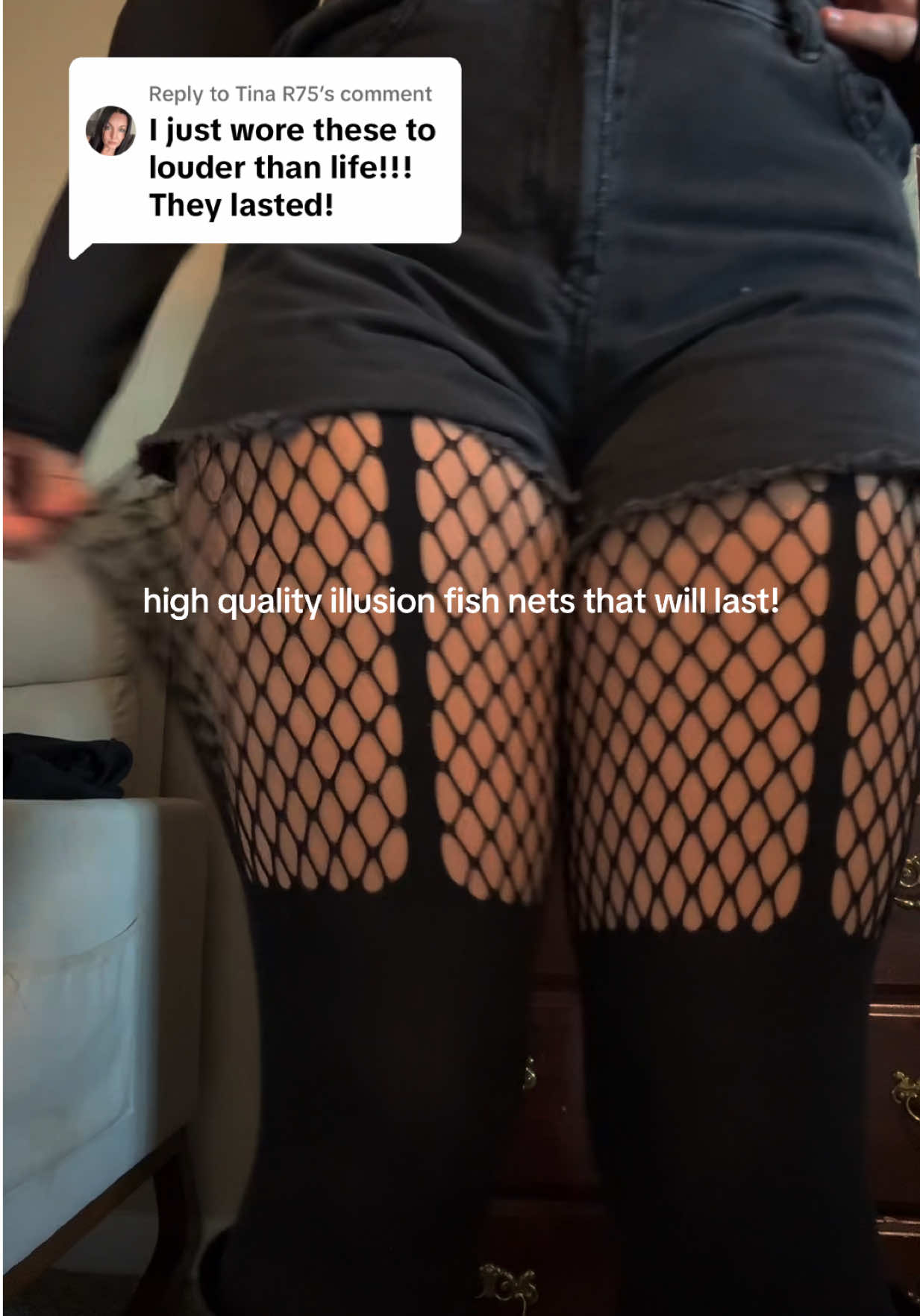Replying to @Tina R75 yes the quality is amazing!! And soft for fish nets !  - #fishnets#garter#tights 