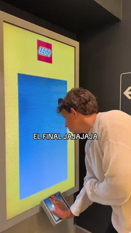 Acá no pasó nada JAJAJA #lego #romper #humor #fail #fyp 