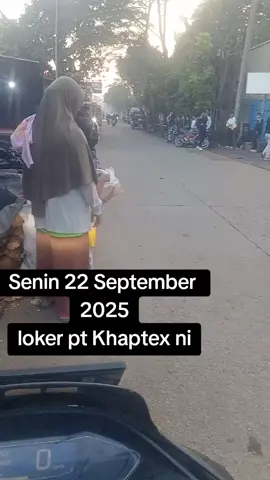 Tadi pagi minmin lewat Jalan kedep, nah di PT Khaptex kedep gunung putri lagi buka lowongan kerja. #klapanunggalbogor 