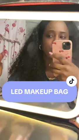 The cutest travel makeup bag with an LED Mirror! . . . . . #makeupbag #tiktokshoprestock #tiktokshopcreatorpicks #autumnliving