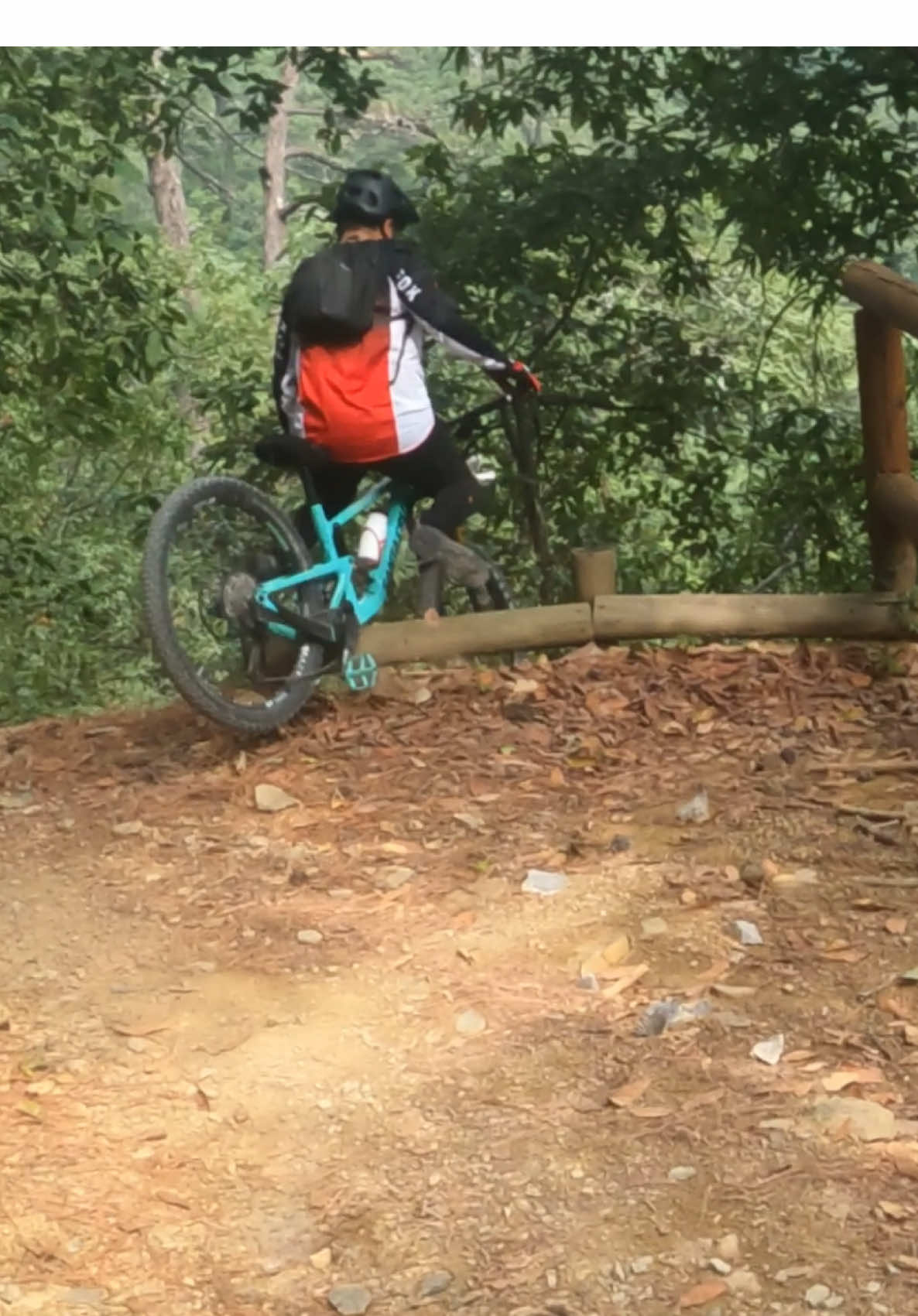 No se preocupen la bici está bien 😮‍💨 #mtb #caida #enduro #downhill #chipinque 