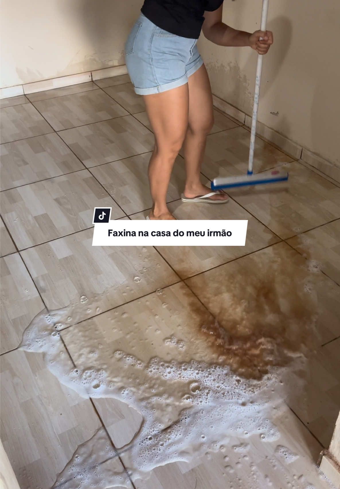 Bora comigo Faxinar a casa do meu irmão que vai morar sozinho #faxina #limpeza #faxinapesada #irmão #morandosozinho 