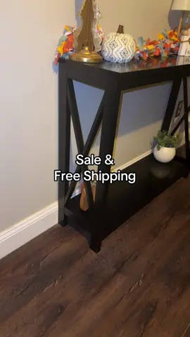 Grab this gorgeous statement piece 🙌🏼🙌🏼🙌🏼 #homedecor #decor #entryway 