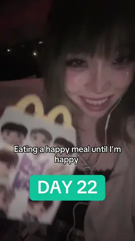 😸 #fypツ #happymeal #mcdonalds #btsmeal #maccas