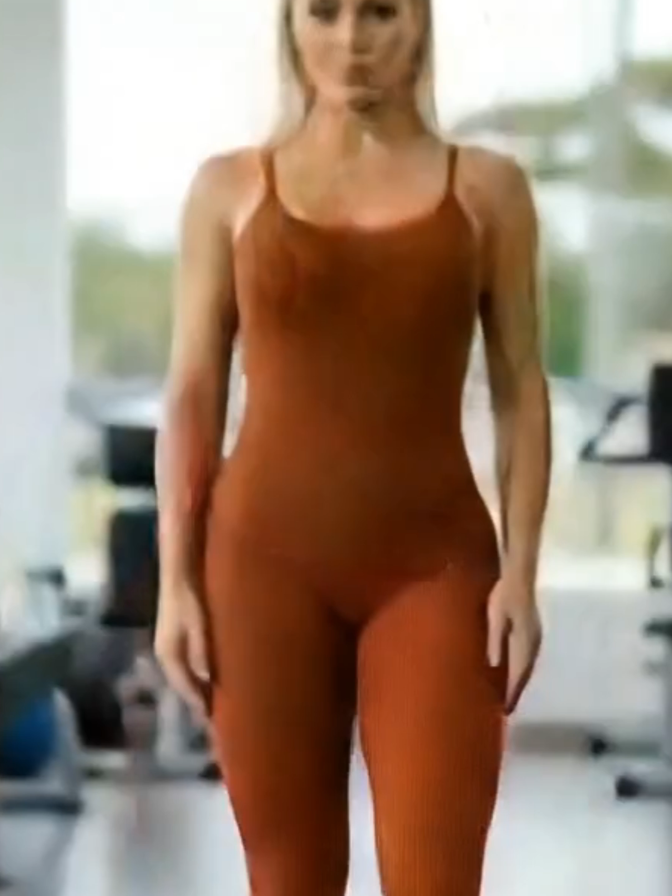 #MacacãoCanelado #LookPerfeito #ModaFeminina #EstiloDoDia #LookConfortável #ModaCasual #LookVersátil #RoupasTikTok #MacacãoEstiloso #ConfortoEEstilo #Tendência2025