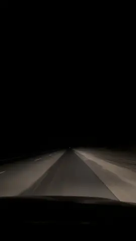 بادر وكلم صاحبك لا تخليه هو خابرن انك تنتظر وانت خابر ادعس على جرح الجفى كان تغليه خل التعزز والثقل لا تكابر .. يشفع لزلتة معك زين ماضيه كانك تحبه صدق ما هو بعابر عاده على قيد الحياه اتصل فيه مافي جوالات تحت المقابر #foryou #viral #4u #ex 