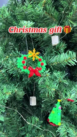 After putting together these cute little things, kids can hang them on the Christmas tree or gift them to friends.🎄✨ #buildingblocks#adventcalendar#christmascountdown#Christmastiktok#christmasvibes