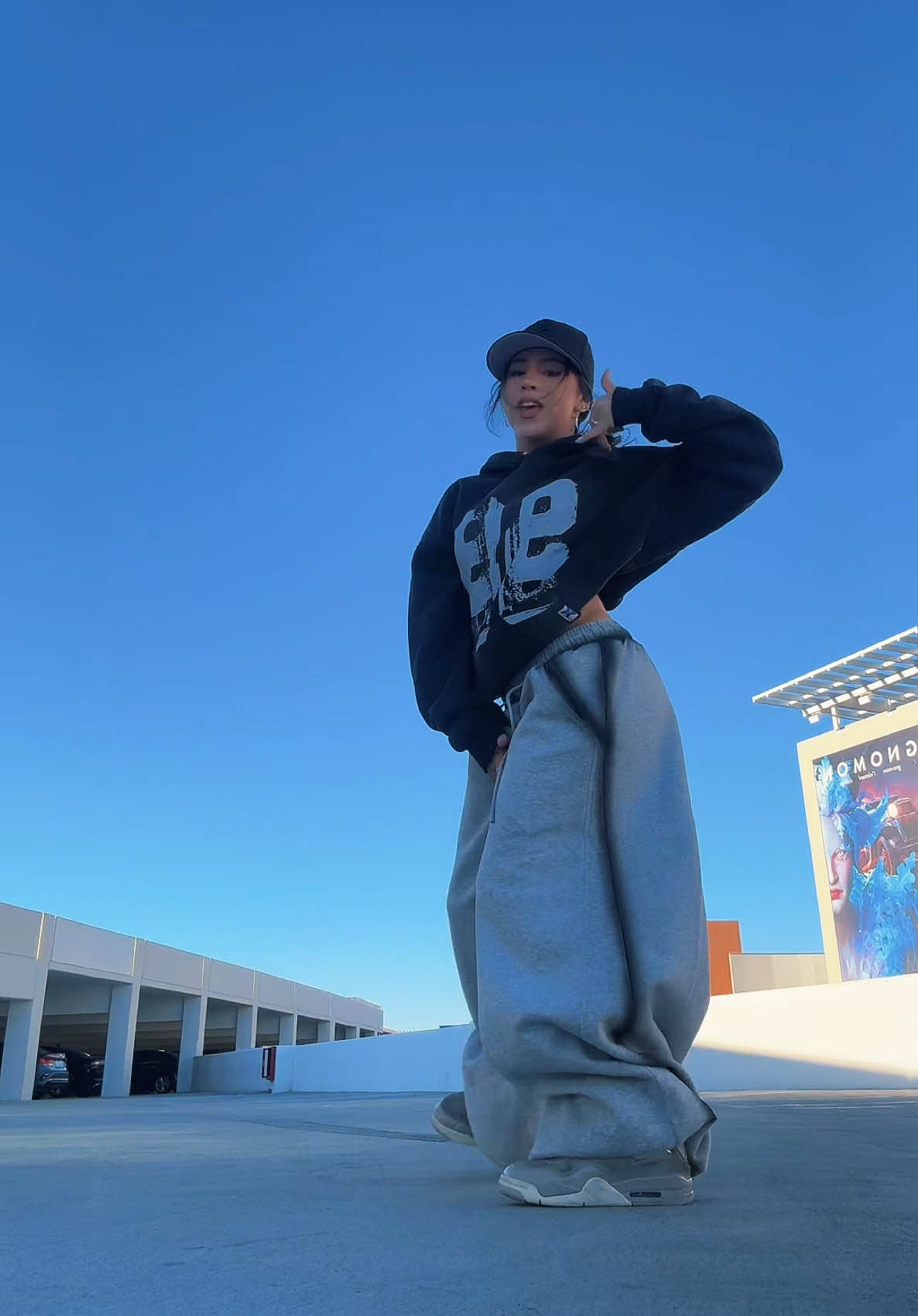 on da lowww :p #fyp #parati #trend #throwback clothes from @aelfriceden_official (code vill25 for $ off) 