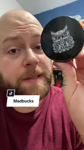 Ele não quis me atender. Disse que tinha algo melhor… #tattoo #tatuagem #madbucks #pomada #hidratante 