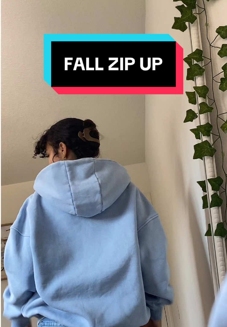 it was on such a good deal as well!!🥹 #zipuphoodie #fallfashion #cute #aesthetic 