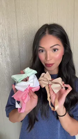 The cutest baby girl bows!!! 🎀🎀 #fyp #girlmoms #bows #babygirl #tiktokshop 