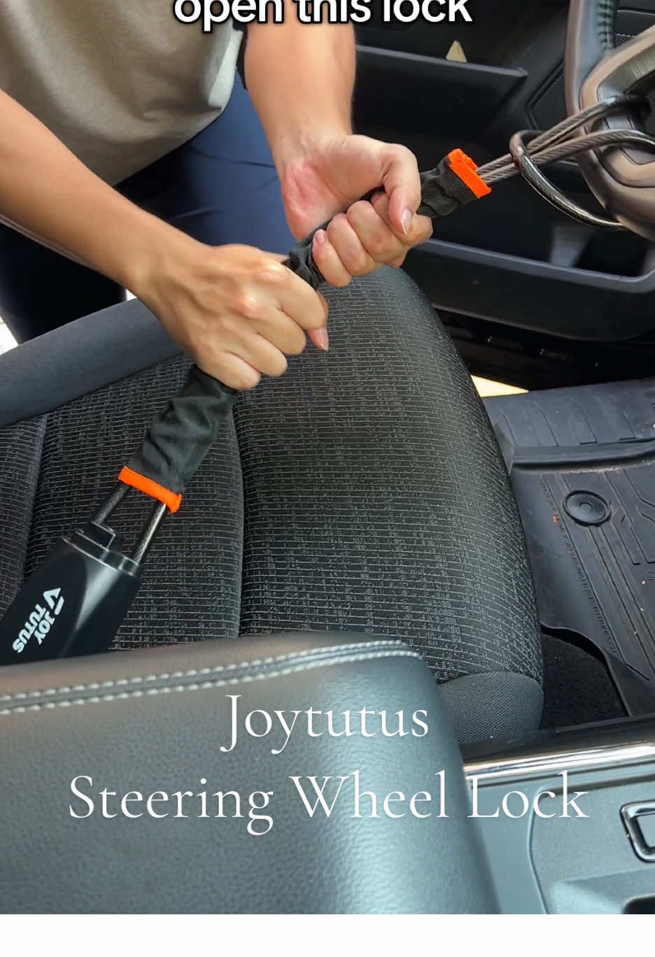 Multiple protections!✨🚗#joytutus #fallfreshness #tiktokshoprestock #tiktokcarglowupcampaign #steeringwheellock 