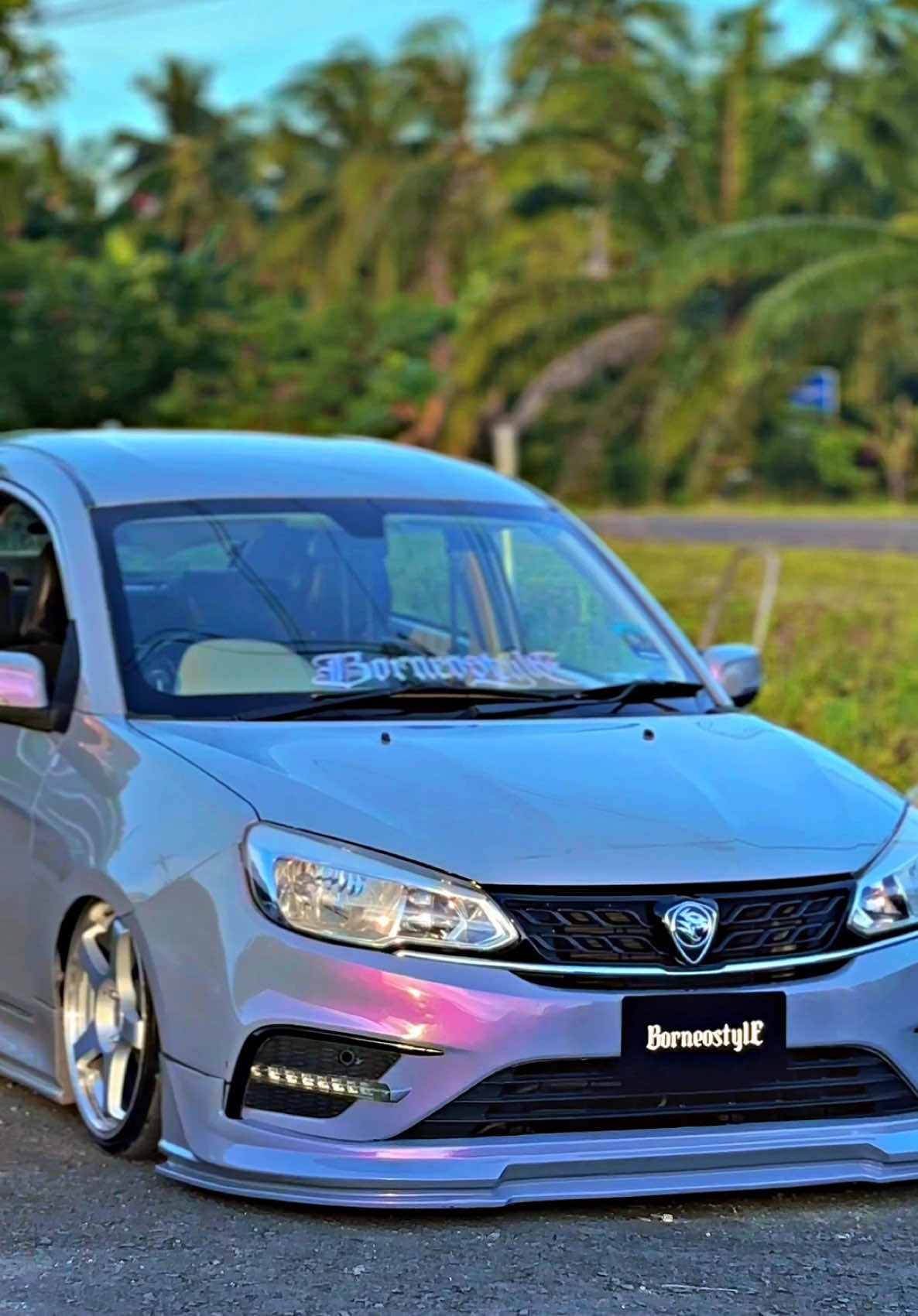 Manis seperti gula 🍭🥹 @𝘽𝙊𝙍𝙉𝙀𝙊 𝙎𝙏𝙔𝙇𝙀 #borneostyle⚡ #airsuspension #sagavvtmalaysia #slammed #fyp 