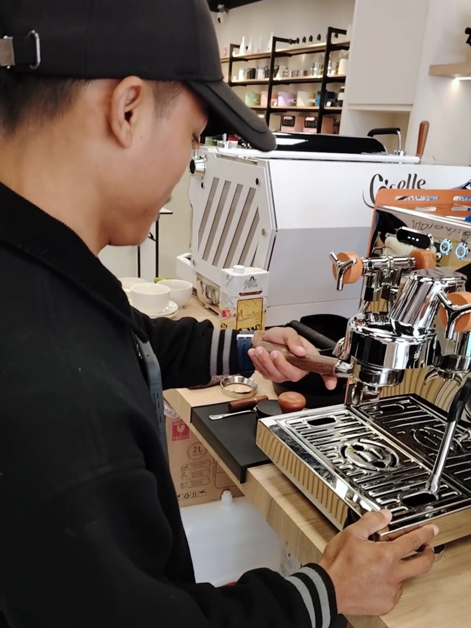 Coffee Order☕✨ #coffee #coffeemachine #CoffeeTime #CoffeeLovers