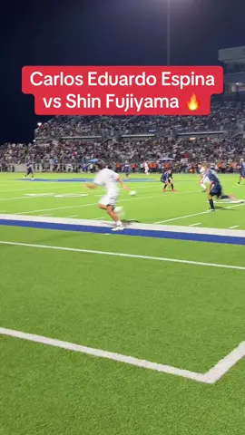 Carlos Eduardo Espina contra Shin Fujiyama en la cancha 🔥