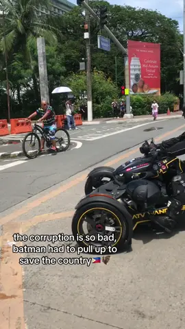 Batman has arrived to fight corruption!! #corruption #floodcontrol #batman #bahasaluneta #trillionpesomarch 