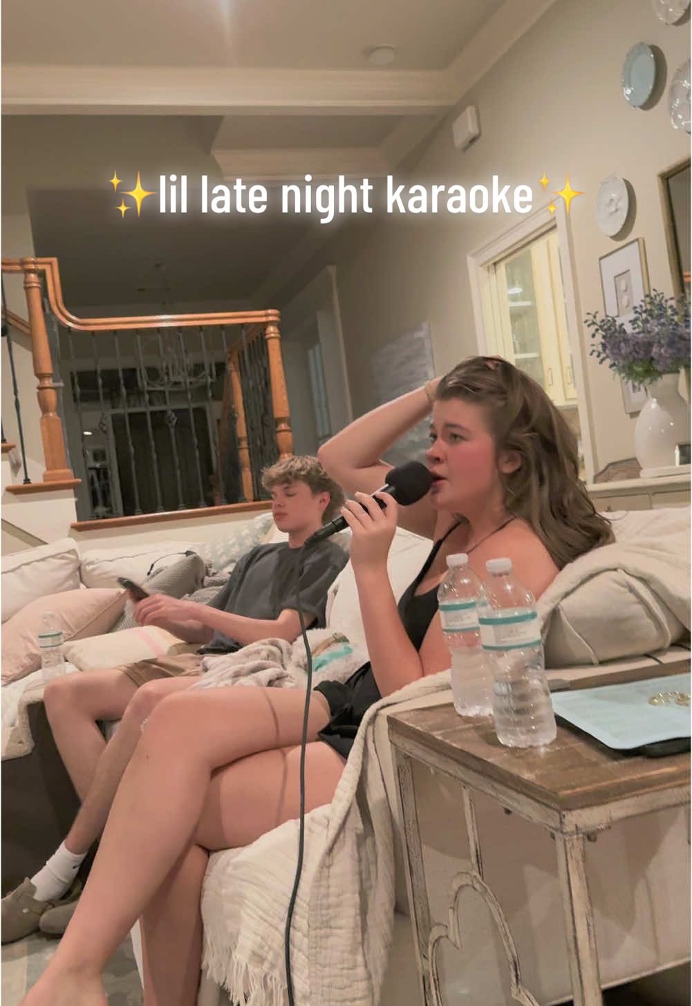 Late night karaoke to @BILLIE EILISH w/the lovely @kiki <3 ✨ #wildflower #wildflowerbillieeilish #karoke #billieeilish #fyp #fyppp #singersoftiktok 