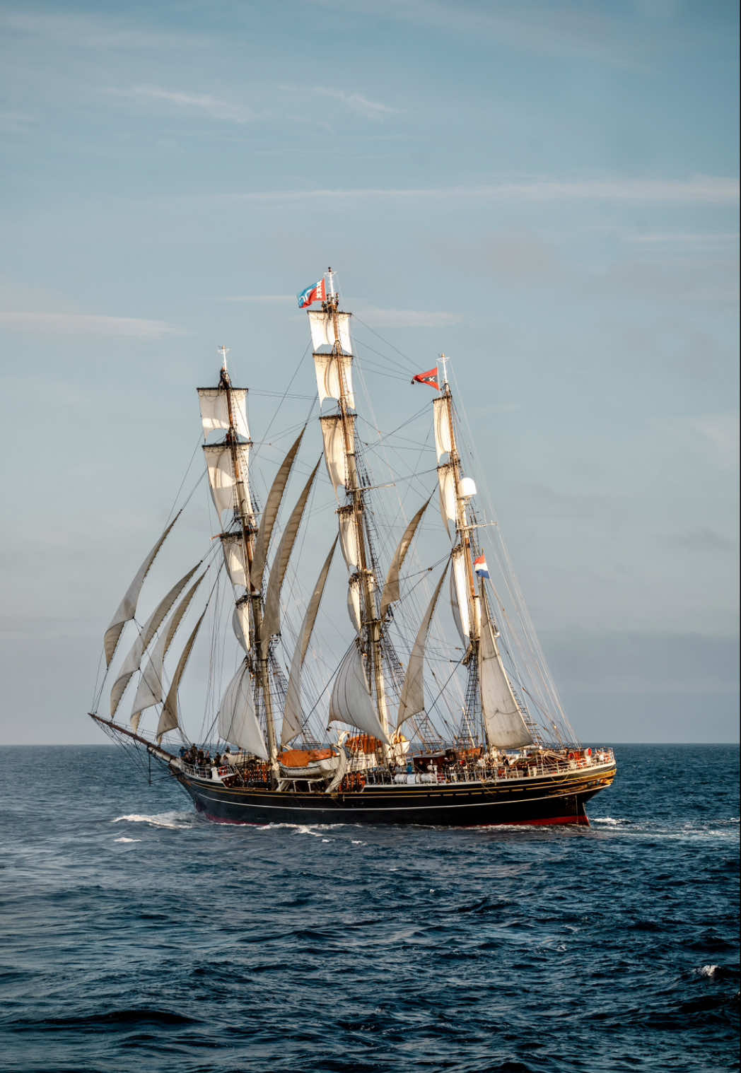 Meetup with @StadAmsterdam in the Atlantic⛵️ #sailing #sailingtok #tallship #stadamsterdam #tallshipsailing #statsraadlehmkuhl 