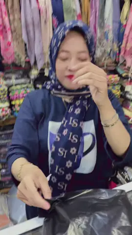 Kd sing dudukan setadian jr kk syahrini