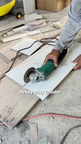 Hindi na nga mahihirapan sa pag putol ng bakal,tiles at kahit ano pa man.✅ #powertools #grinder #grindertools #cuttingtools #tools 