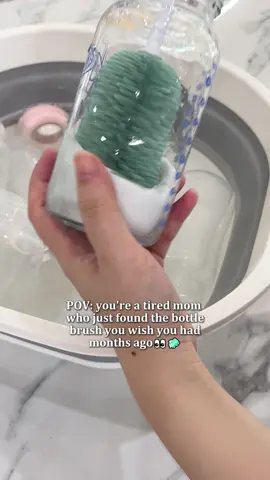 POV: you're a tired mom who just found the bottle brush you wish you had months ago.#GetReadyFashioWeek #momcozy #babybottlecleaning 