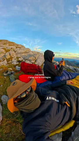 Que ça de vrai 🪢 #rando #montagne #sommet #bivouac #mammutcollective @Mammut 