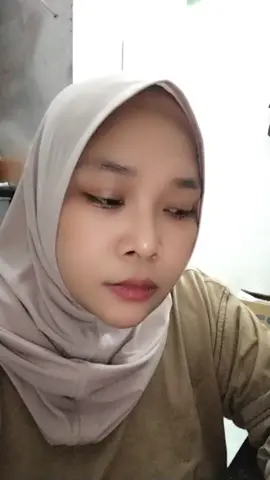 lipsing yg tak pernah gak nangis... 😭 karna ini kisah nyatanya yg punya lagu kalau gak salah #nok #Misel  😭