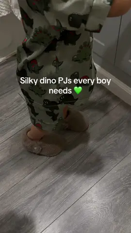 how cute! @REDWOON Baby & Kids #BabyBoyStyle #ToddlerOOTD #MomLifeFinds #SilkyPJs #CozyAndCute