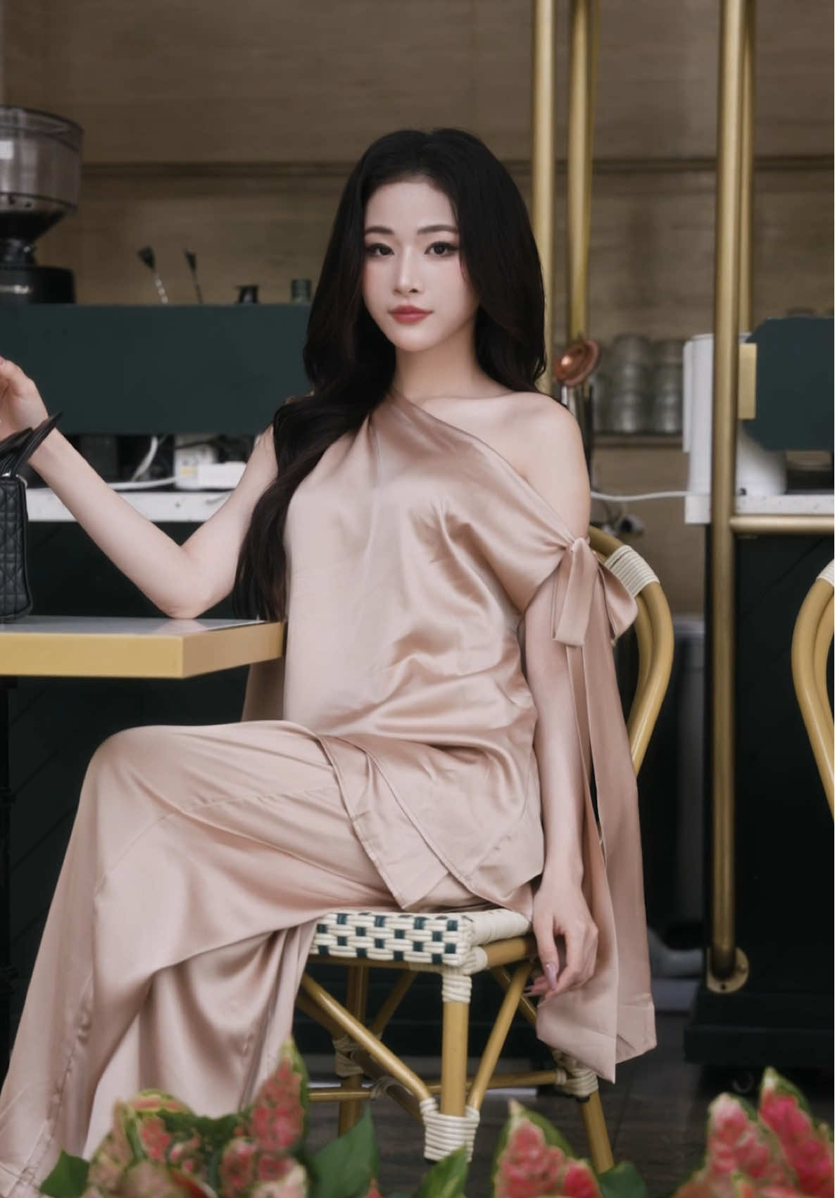 Set đồ đơn giản nhưng thanh lịch, phù hợp cà phê dạo phố cho các nàng của nhà ENKA #enkavietnam #xuhuong #thoitrang #tiktokshop 
