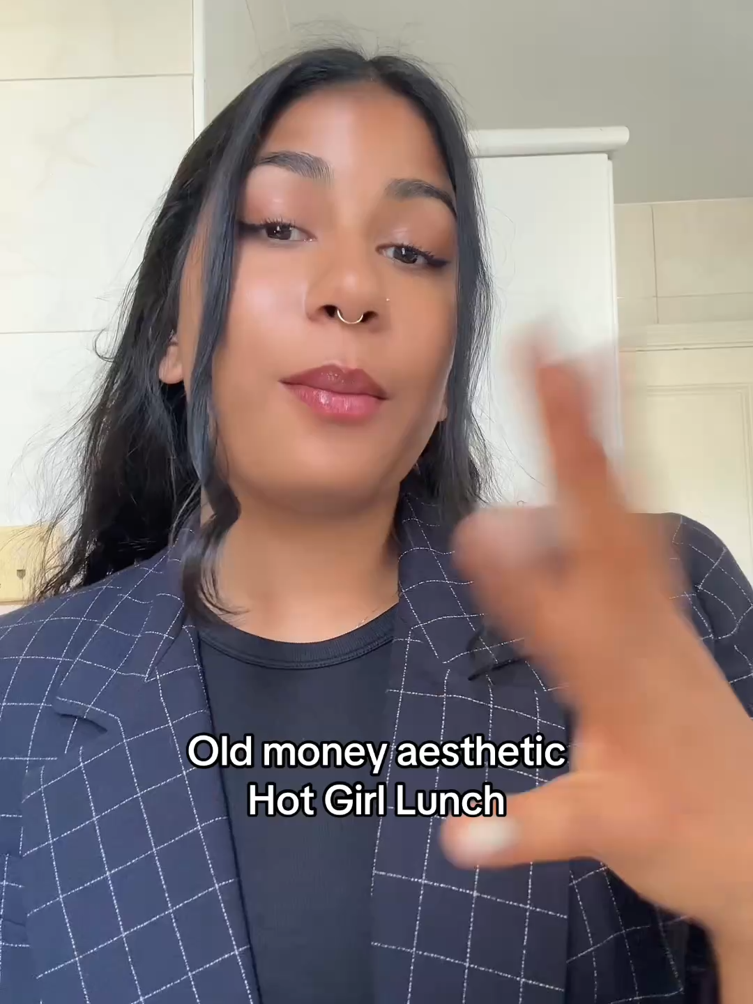 Old Money Hot Girl Lunch #hotgirl #oldmoneyaesthetic #snatched #dehydratedwater #gaggift