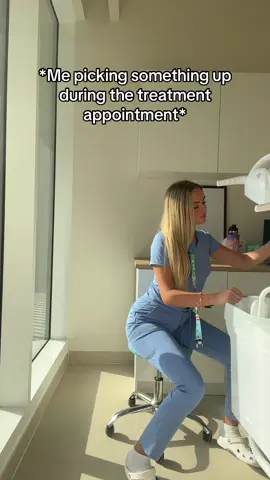 how would you react 🤣 #dentalassistant #fypage #dentalnurse