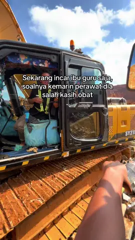 #fakebody #operator #excavator #tambang #kulitambang #sulawesitenggara #konaweutara 