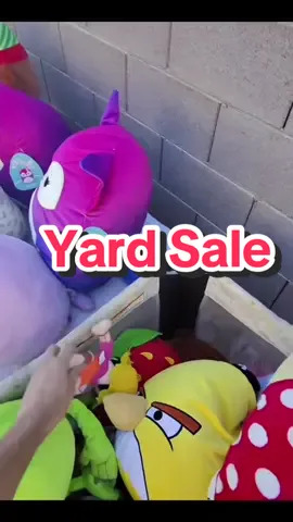Wish i bought it all 🥲 #yardsale #garagesale #garagesalefinds #yardsalefinds 