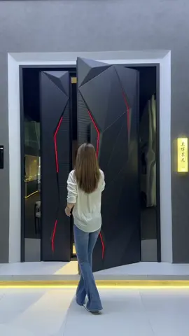 The entrance door of the Lamborghini supercar ordered by the Dubai big boss, with a Lamborghini on the front and a pattern of indoor water flowing to make money, will bring you both success in your career and family. International mansion entrance door #入户门 #兰博基尼入户门  #入户门设计. #gate #入户门 #现代家居 #SecurityDoor #PivotDoor #DoorDesign #HomeSecurity#Safetydoor#Metaldoor#Aluminumdoor#aluminumdoor #door #doors #doorsroblox #doorstopper 
