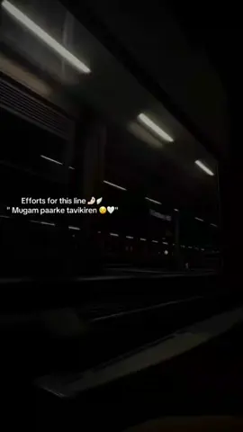 Mugam parka tavikiren 💖💫 #creatorsearchinsights #viral #viraltiktok #tamilsong #varnamayiram 