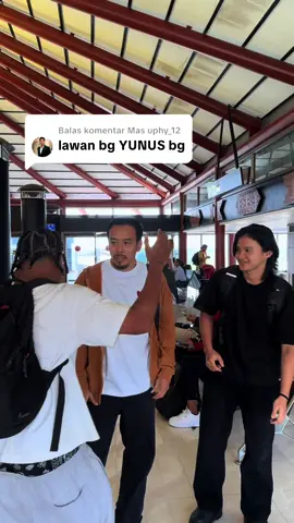 Membalas @Mas uphy_12 oh jadi ini yang namanya YUNUS coach!!! @Rudy Golden Boy  #wilingerantau 