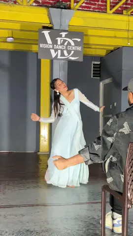 Kab tak chup baithe dc:Me @Vision Dance Centre @Tea Day @Soni shrestha thing❤️(kanxi)😘 #bollywood #dance #trending #goviral #foryou 