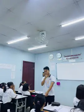 ကိုယ်တွေအလှည့်ကျဘာတွေခိုင်းခံရမလဲမသိဘူး😂@w #fypシ #fyp #foryoupage #fypပေါ်ရောက်စမ်း😒👊🏻 
