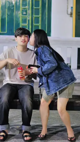 Shock in the kiss #ferrysaddega #couplegoals #comedy #fyp #viral 
