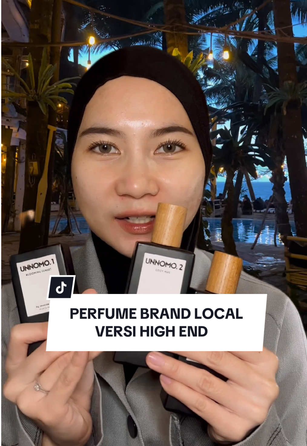 Kalau disuruh pilih parfum premium tapi affordable, aku bakal rekomen ini sih @UNNOMO.FRAGRANCE 🌴#unnomo #MemoryInABottle #Memoryfragrance #parfumlocal #localbrand