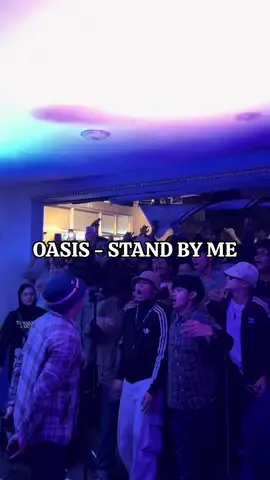 Pure Oasis energy🔥🔥 Big thanks to Bagi Kopi Kemang & everyone who came, you made it magic 🫶✨    🎸 by @The Masterplan Band  #oldiesbutgoodies #oasis #eventjakarta #fyp 