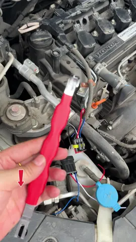 Mechanics hate this trick… (because it’s TOO EASY!) 😏 #AutoTech #musthavetool #tools #cars #tiktokshop 