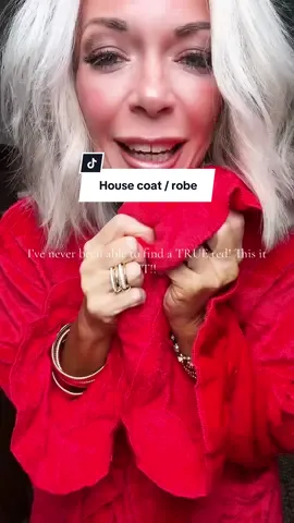 I love this robe. It’s the color for me. I ordered a size medium. #cozy #cozyathome #comfortable #robe #housecoat 