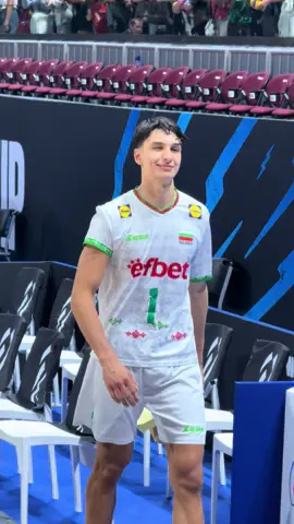 Serving aces and stealing hearts @mnikolow1 💘🏐  #volleyballmensworldchampionship2025 #bulgariavolleyball #fyp #foryourpage #volleyball 