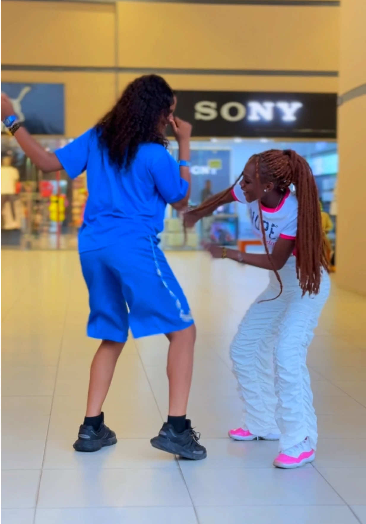 When the blue 💙🦋meets blueries💙🔥💪🏾with the DC herself @afroblueries  ##blues💙🦋##tiktoknigeria🇳🇬##tiktokghana🇬🇭##tiktokuganda##fyppppppppppppppppppppppp