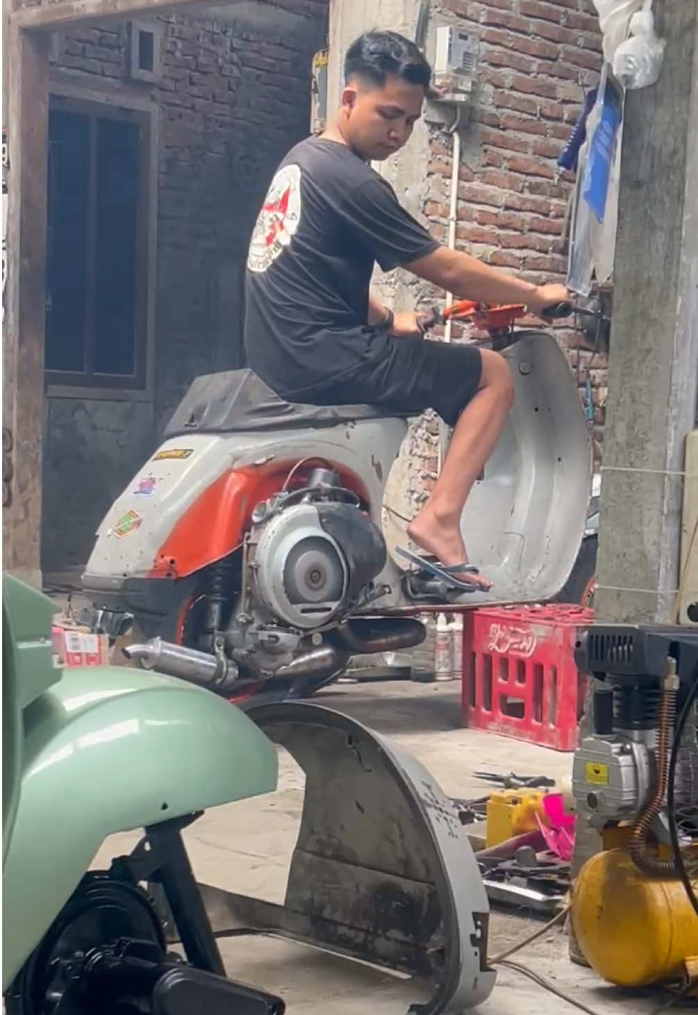 mepet magrib mepet tanggale  #vespa #vesparacing #knalpotvespa 