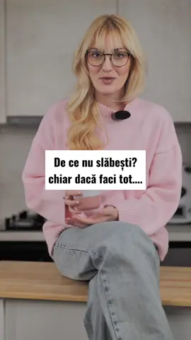 🔄 Cum îți dai metabolismul peste cap fără să-ți dai seama? Te întrebi de ce nu slăbești, chiar dacă simți că faci totul corect? Dietele restrictive, mâncatul emoțional sau lipsa somnului îți pot sabota metabolismul mai mult decât crezi. De exemplu, săritul peste mese îți obligă corpul să intre în modul „economisire de energie.”  ✔️ Ce poți face?  - Mănâncă regulat.  - Include proteine la fiecare masă.  - Ai grijă să dormi suficient.  💬 Tu ce greșeală crezi că afectează cel mai mult metabolismul? Scrie în comentarii!  #Metabolism #slabiresanatoasa #healthylifestyle #slabirenaturala 