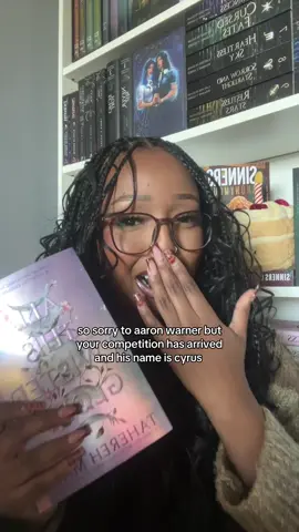 60% in book 3 and I’m having so much fun with this series #BookTok #bookish #bookwormstruggles #thiswovenkingdom #aaronwarner 