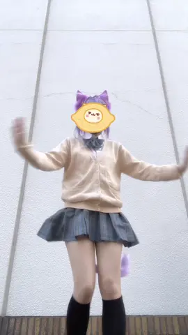 スカートキャラで行く時に限って風強いのなに？？？ #ホロライブコスプレ #hololivecosplay #猫又おかゆコスプレ 