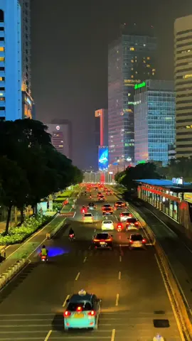selamat malam jakartans  • • • #jakarta #citylights #views #storywa #nightvibes 